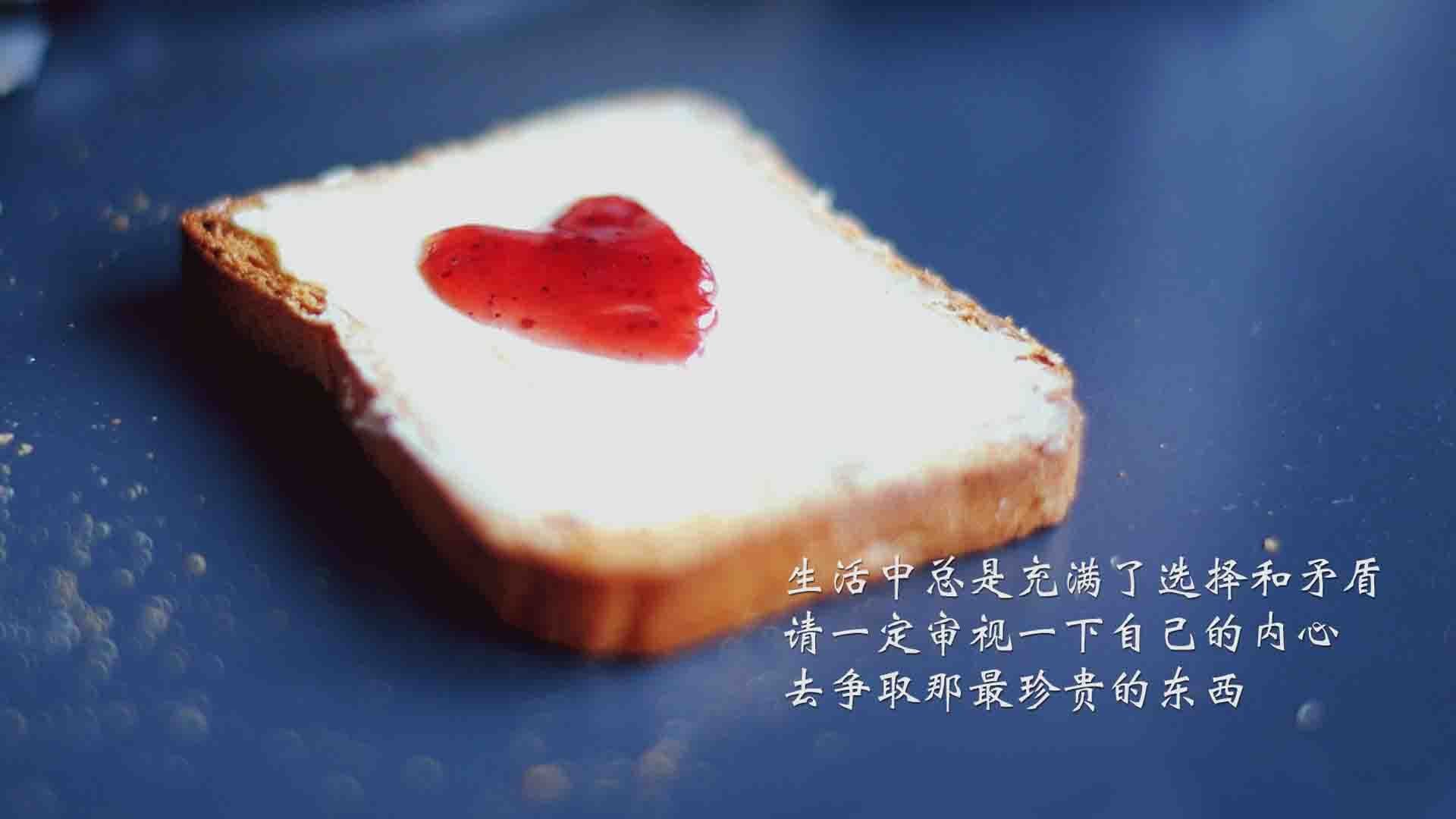 精彩的比赛中球队们展现出无比激情的角逐，精彩纷呈的足球比赛