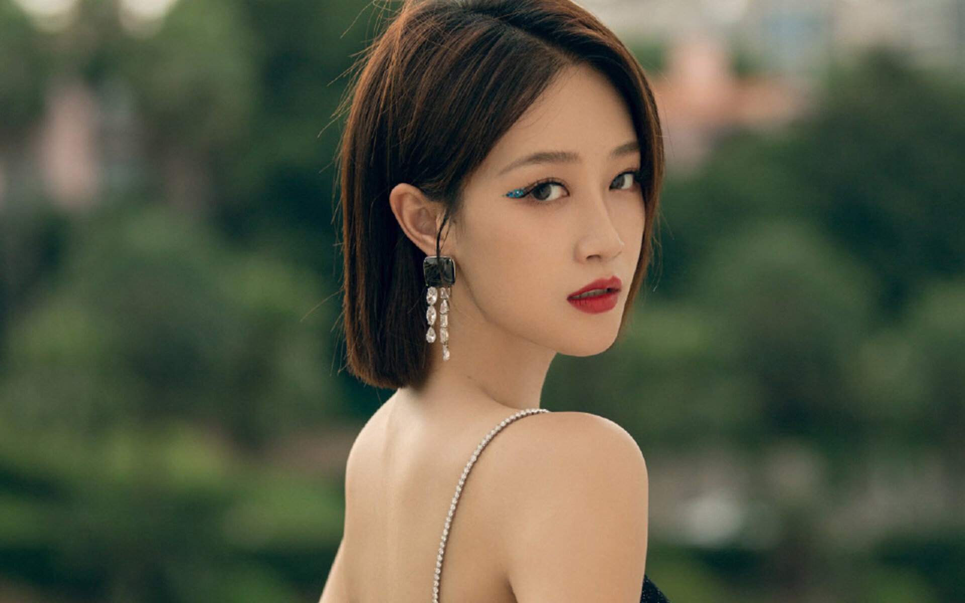 欧洲杯冠军悬念：战术布局成就奇迹！，欧洲杯冠军集锦