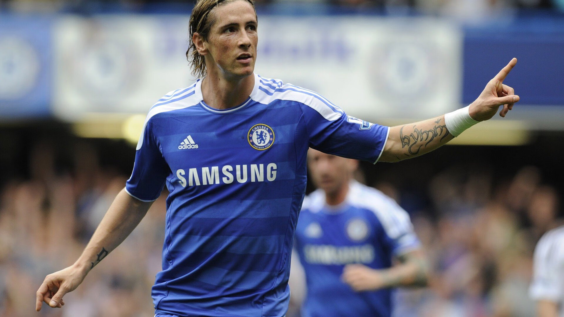 球迷专属:线上投票评选本月最佳表现,球赛投票